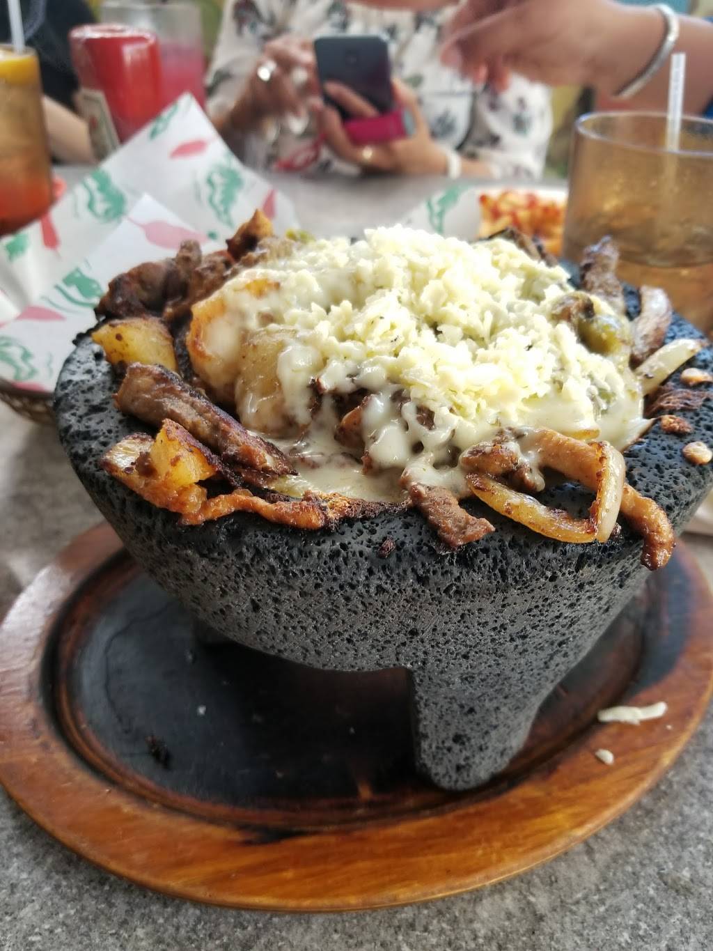 Fiesta Grande Mexican Grill | restaurant | 421 N Baker St, Mt Dora, FL 32757, USA | 3523853540 OR +1 352-385-3540