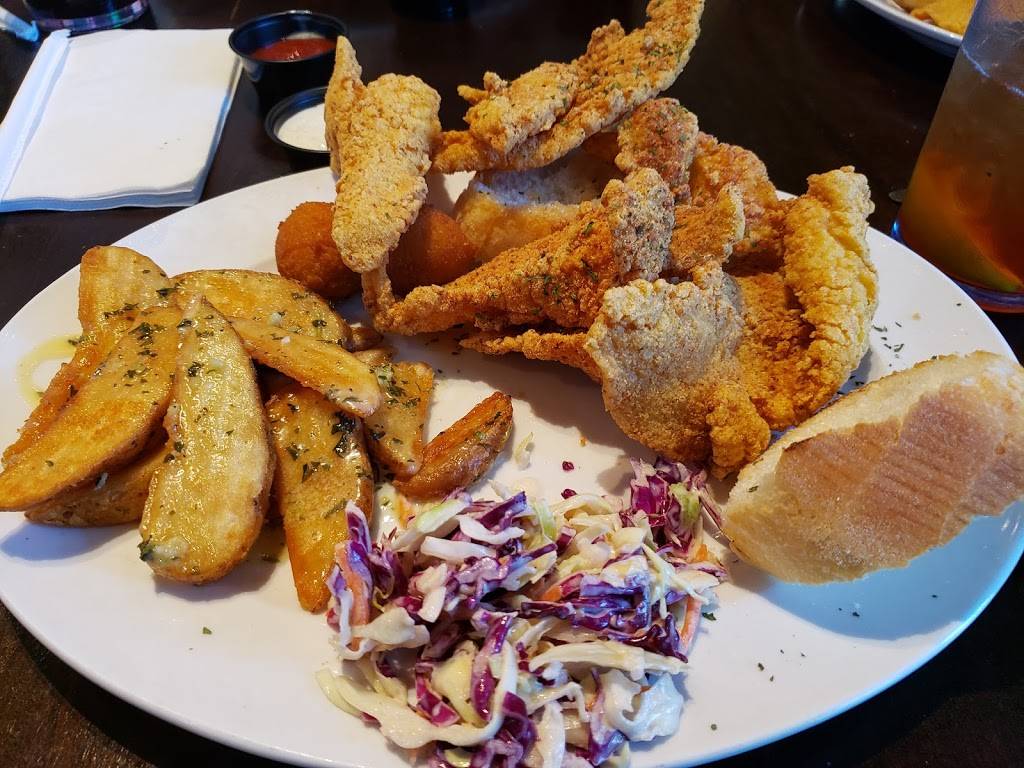 New Orleans Hamburger & Seafood Co | restaurant | 4141 St Charles Ave, New Orleans, LA 70115, USA | 5042479753 OR +1 504-247-9753