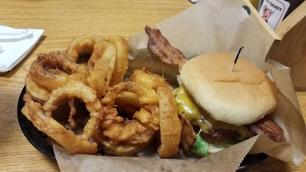 Johnny Rogers BBQ & Burgers | restaurant | 3709 Concord Pkwy S, Concord, NC 28027, USA | 7047212271 OR +1 704-721-2271