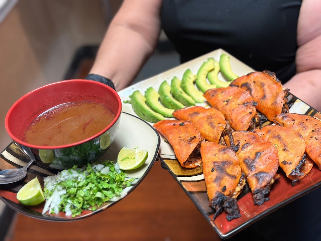 Clayudas & tacos Fire | restaurant | 5976 W Andrew Johnson Hwy, Morristown, TN 37814, USA | 4237594130 OR +1 423-759-4130