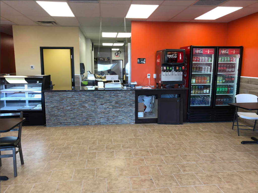 Familys Pizza & Grinders | restaurant | 352 Hartford Turnpike, Vernon, CT 06066, USA | 8604548384 OR +1 860-454-8384