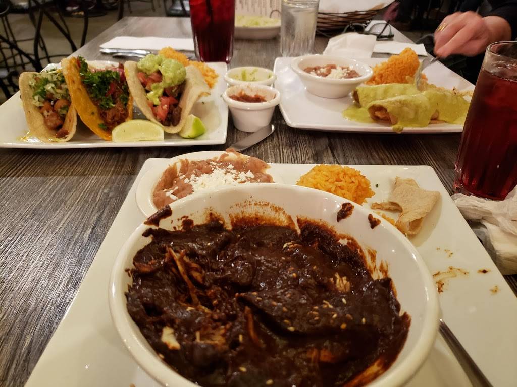 El Zarape Mexican Cantina | restaurant | 3201 Adams Ave, San Diego, CA 92116, USA | 6195782600 OR +1 619-578-2600