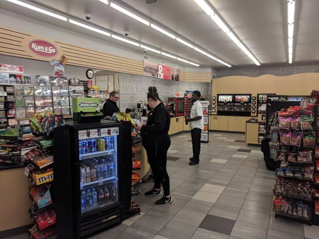 Kum & Go | meal takeaway | 610 N Kansas Ave, North Liberty, IA 52317, USA | 3196262412 OR +1 319-626-2412