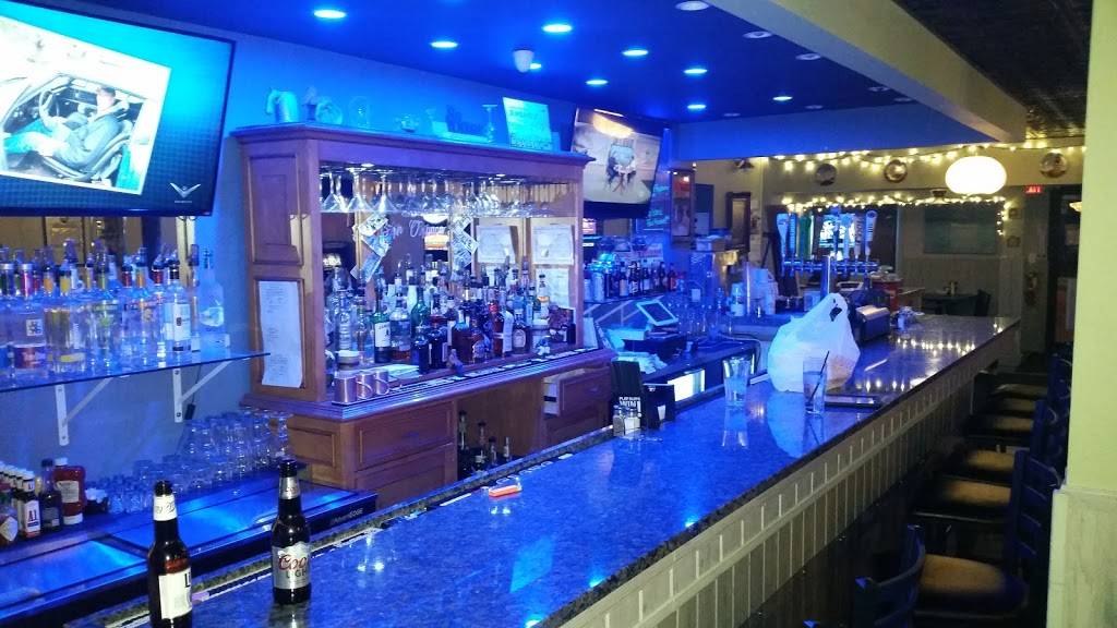 Bon Voyage Great Food And Spirits | restaurant | 40160 N Bluff Lake Rd, Antioch, IL 60002, USA | 2247888735 OR +1 224-788-8735