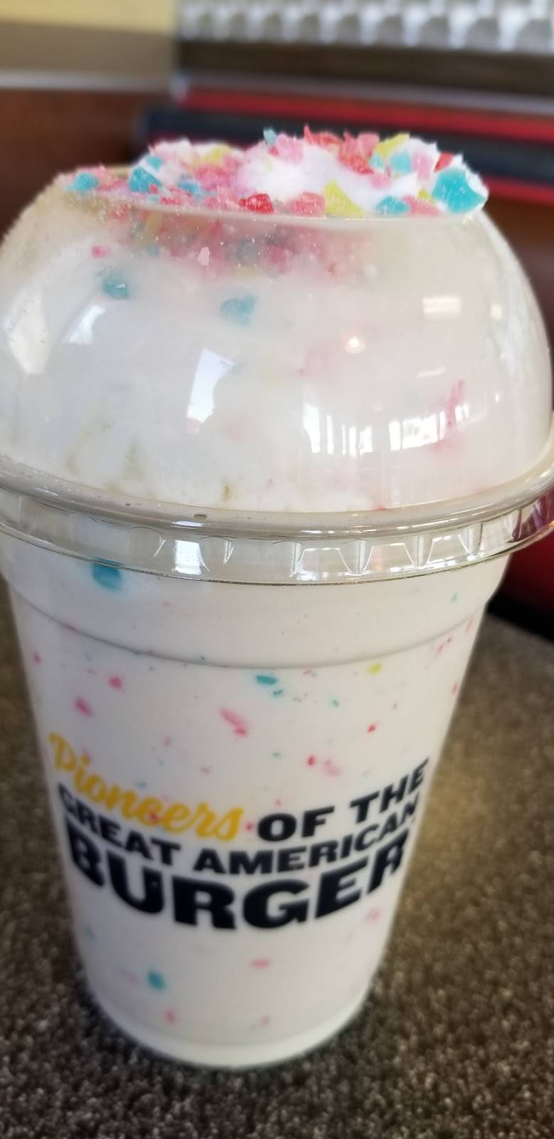 Carls Jr. | restaurant | 750 N Rose Dr, Placentia, CA 92870, USA | 7145248770 OR +1 714-524-8770