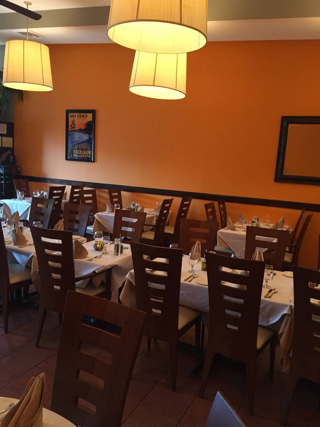 San Remo | restaurant | 328 Sunrise Hwy, Rockville Centre, NY 11570, USA | 5167640800 OR +1 516-764-0800