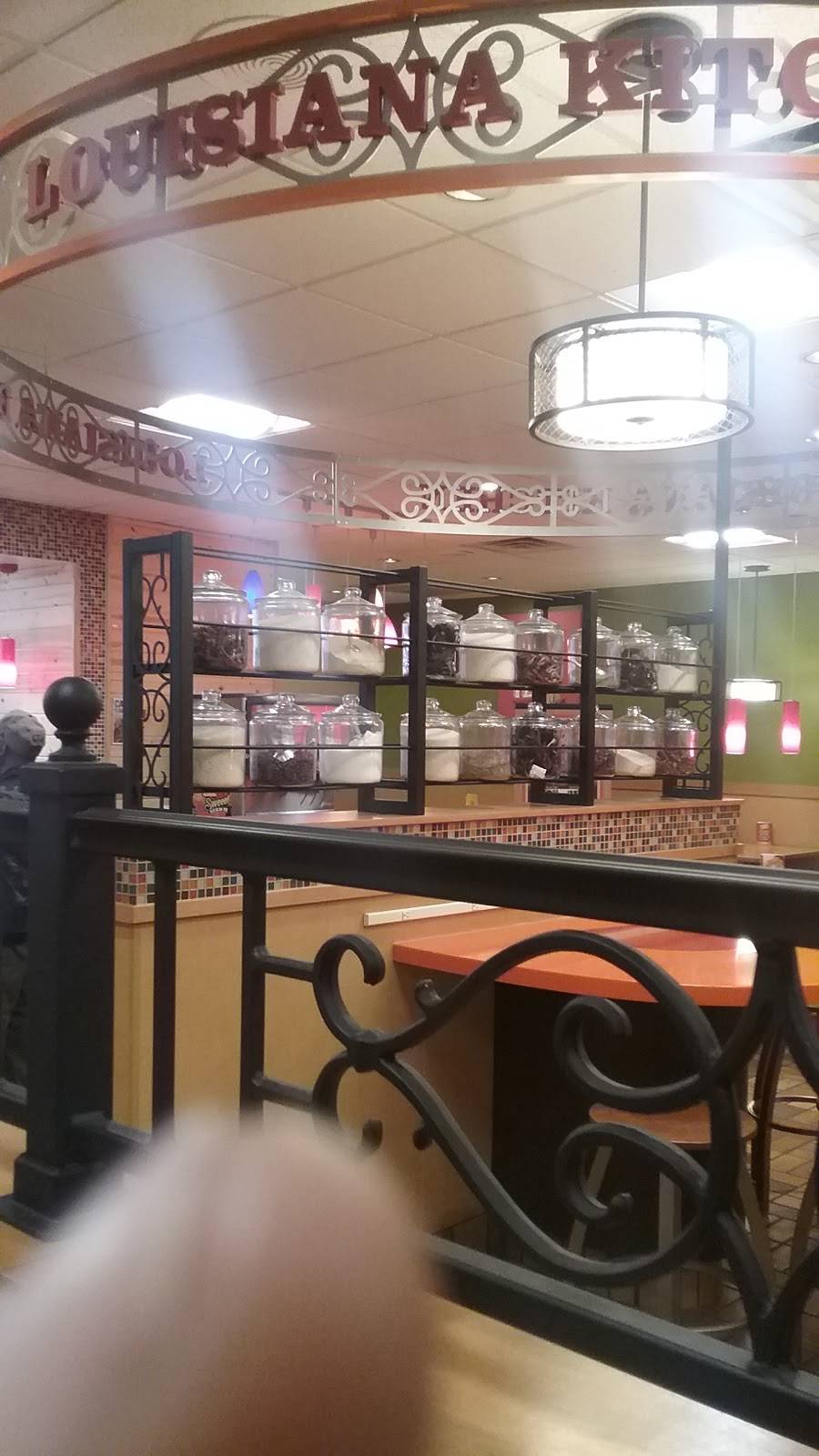 Popeyes Louisiana Kitchen | restaurant | 2310 Iverson St, Temple Hills, MD 20748, USA | 3014233020 OR +1 301-423-3020