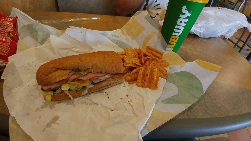 Subway | meal takeaway | 11926 Florida Blvd, Baton Rouge, LA 70815, USA | 2252725554 OR +1 225-272-5554