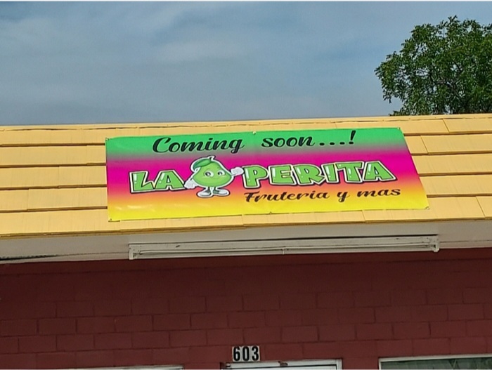 La Perita Fruteria Y Mas | meal takeaway | 603 N Zarzamora St, San Antonio, TX 78207, USA | 2109571940 OR +1 210-957-1940