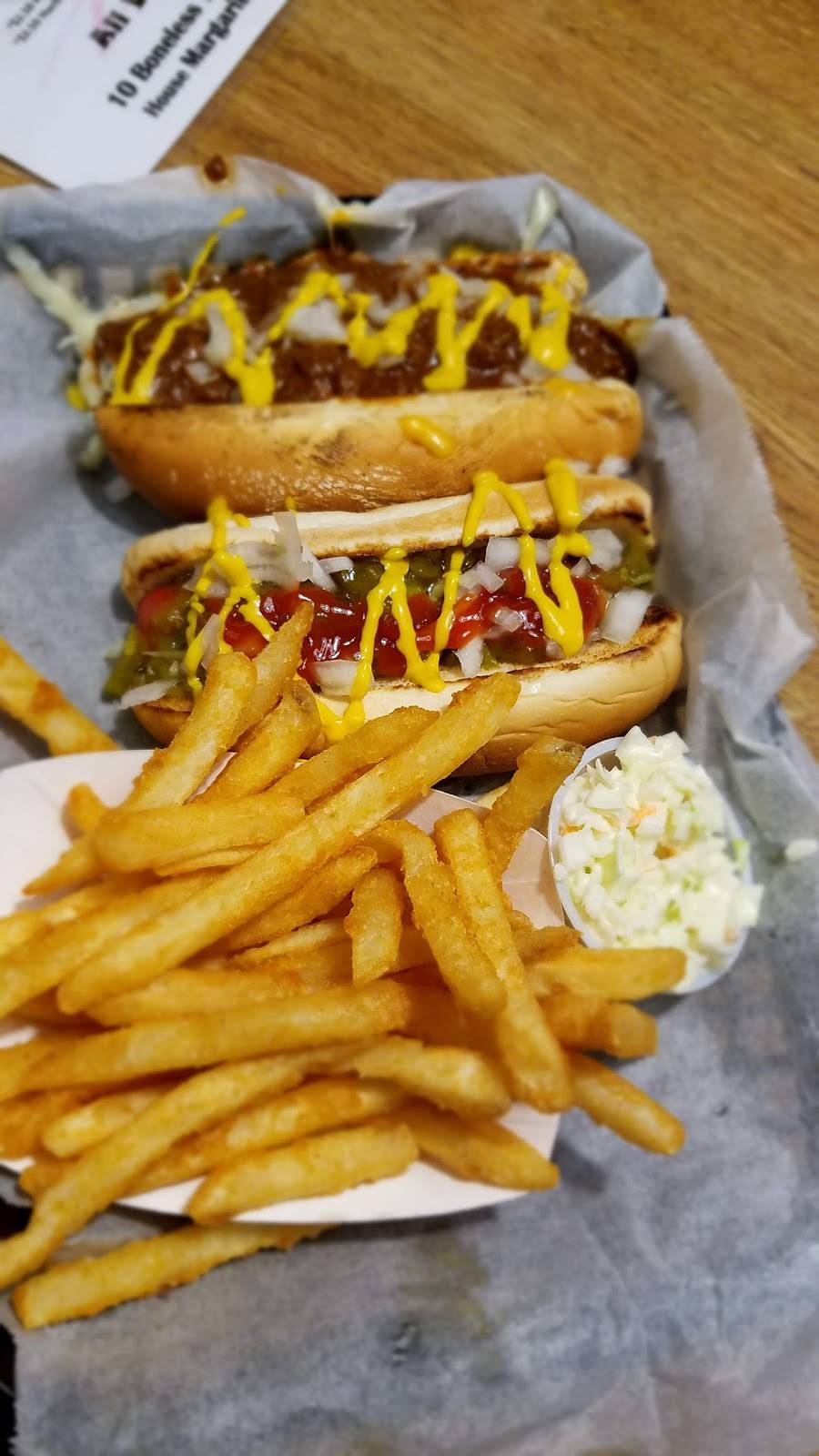 Dogs R Us | restaurant | 4200 S Washington Ave, Titusville, FL 32780, USA | 3212699050 OR +1 321-269-9050