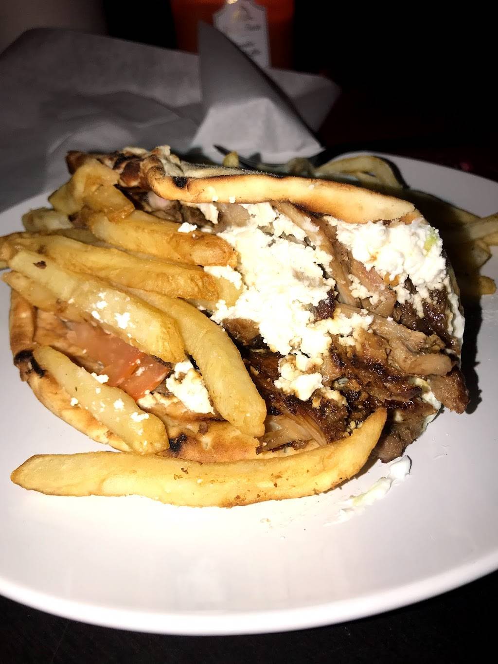 GYRO BAR COXWELL | restaurant | 1050 Coxwell Ave, East York, ON M4C 3G5, Canada | 6473505976 OR +1 647-350-5976