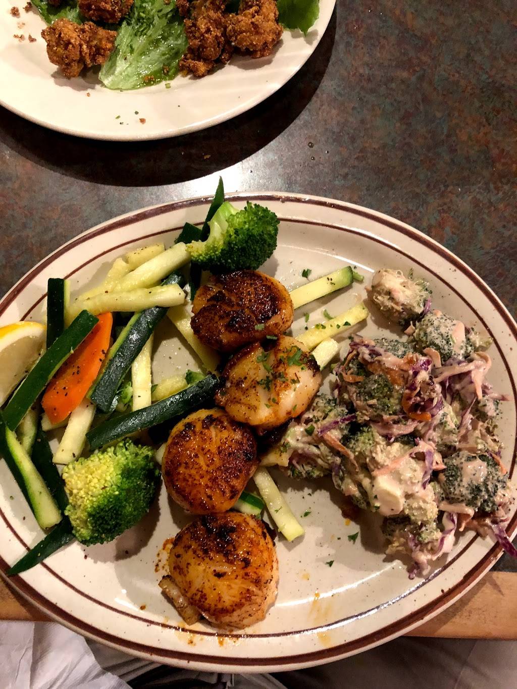 Big Fish Seafood Grill & Bar | restaurant | 414 S Main St, Grapevine, TX 76051, USA | 8174812010 OR +1 817-481-2010