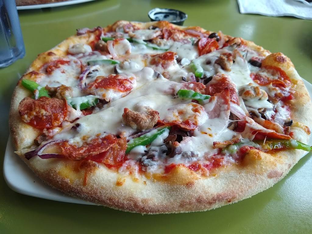 Flippers Pizzeria | meal delivery | 2523 US-27, Clermont, FL 34711, USA | 3522422214 OR +1 352-242-2214