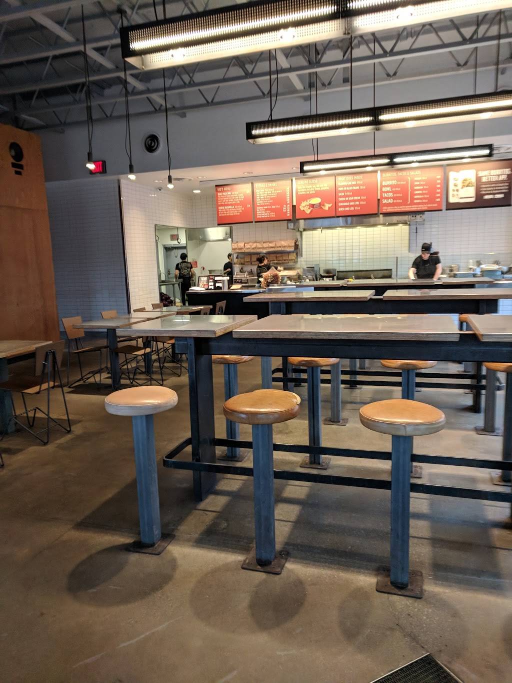 Chipotle Mexican Grill | restaurant | 901 N Leavitt Rd, Amherst, OH 44001, USA | 4409894100 OR +1 440-989-4100