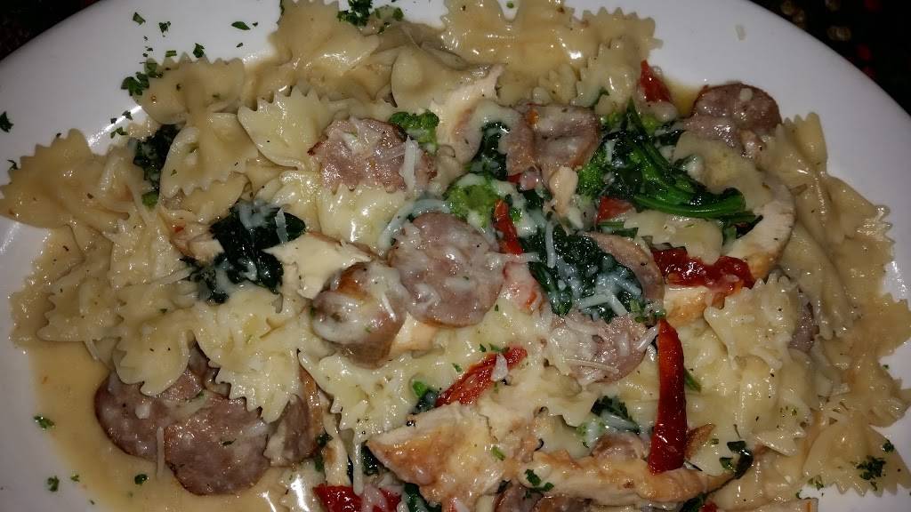 Wagon Wheel Restaurant | restaurant | 16 S Front St, Bergenfield, NJ 07621, USA | 2013849464 OR +1 201-384-9464