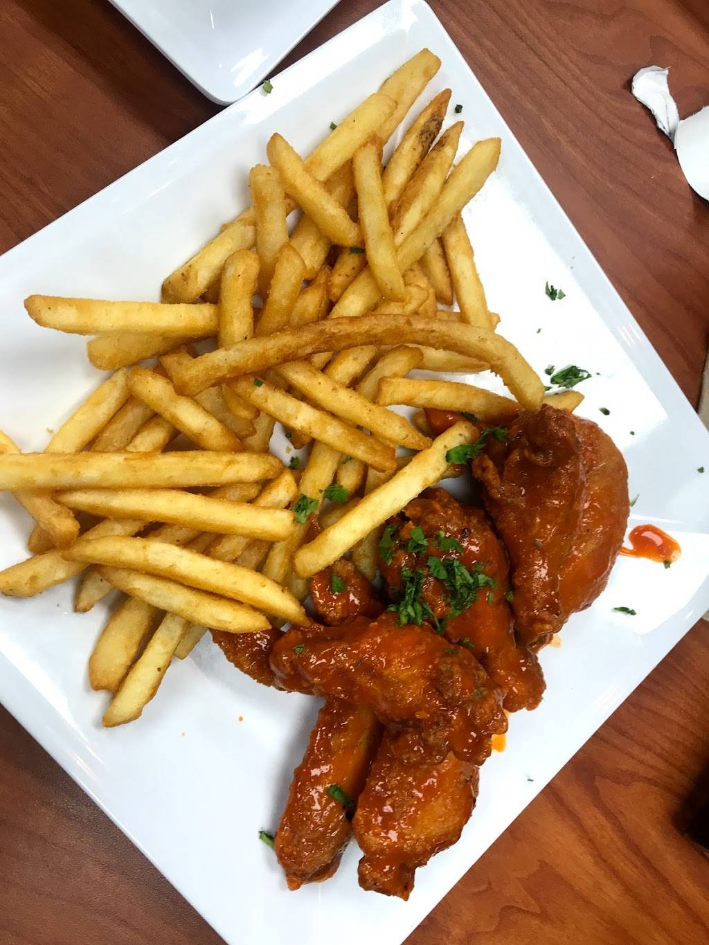 Four Brothers Eatery | restaurant | 1524 E Fowler Ave, Tampa, FL 33612, USA | 8135747302 OR +1 813-574-7302