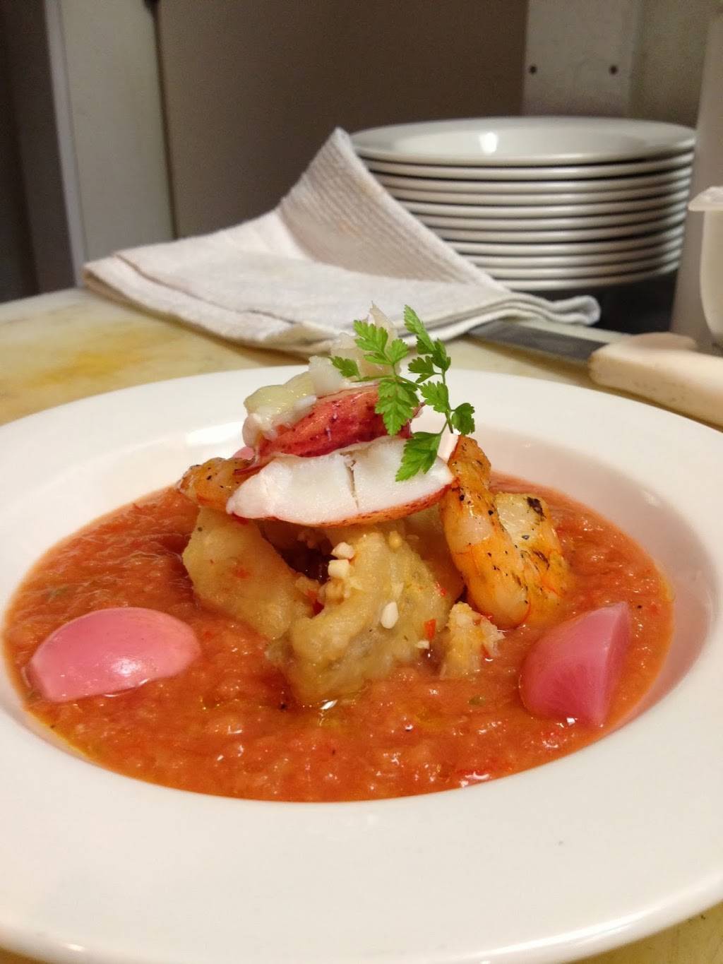 Le Central | restaurant | 483 Hope St, Bristol, RI 02809, USA | 4013969965 OR +1 401-396-9965