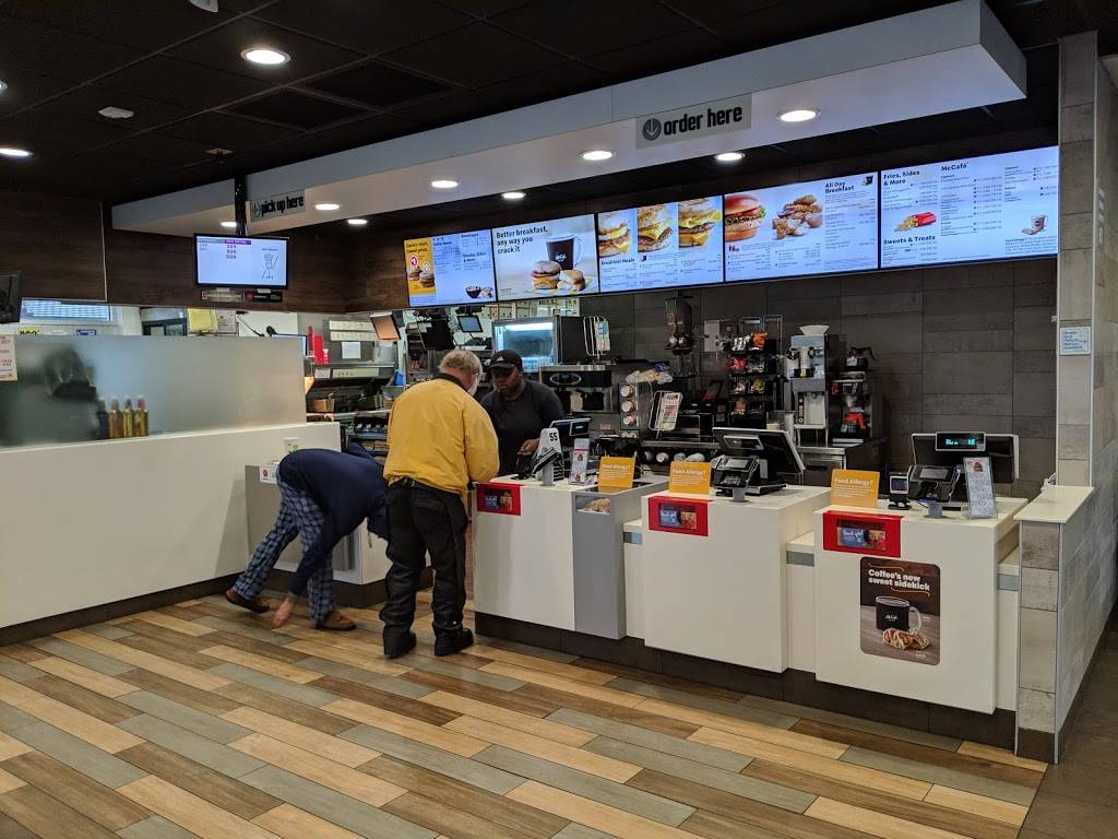 McDonalds | cafe | 14151 Old St Augustine Rd, Jacksonville, FL 32258, USA | 9042686996 OR +1 904-268-6996