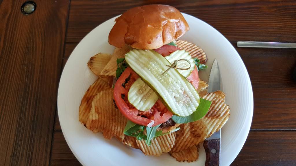 Flightz | restaurant | 3907 Park Dr Suite #110, El Dorado Hills, CA 95762, USA | 9168055128 OR +1 916-805-5128