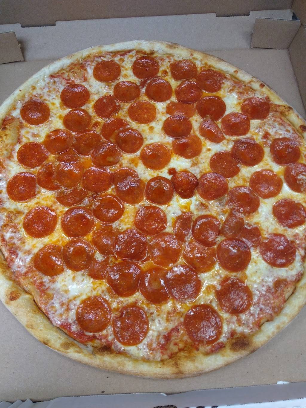 Divinos Pizza | restaurant | 708 S Peak St, Dallas, TX 75246, USA | 2148281772 OR +1 214-828-1772