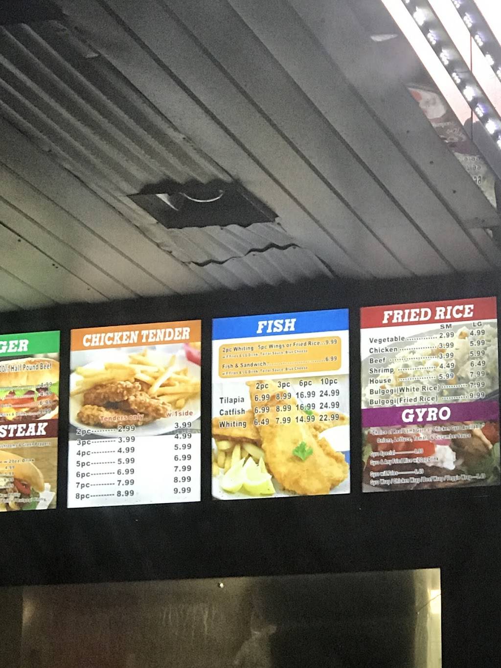 Wow wings -South Blvd | restaurant | 2445 E South Blvd, Montgomery, AL 36116, USA | 3343560695 OR +1 334-356-0695