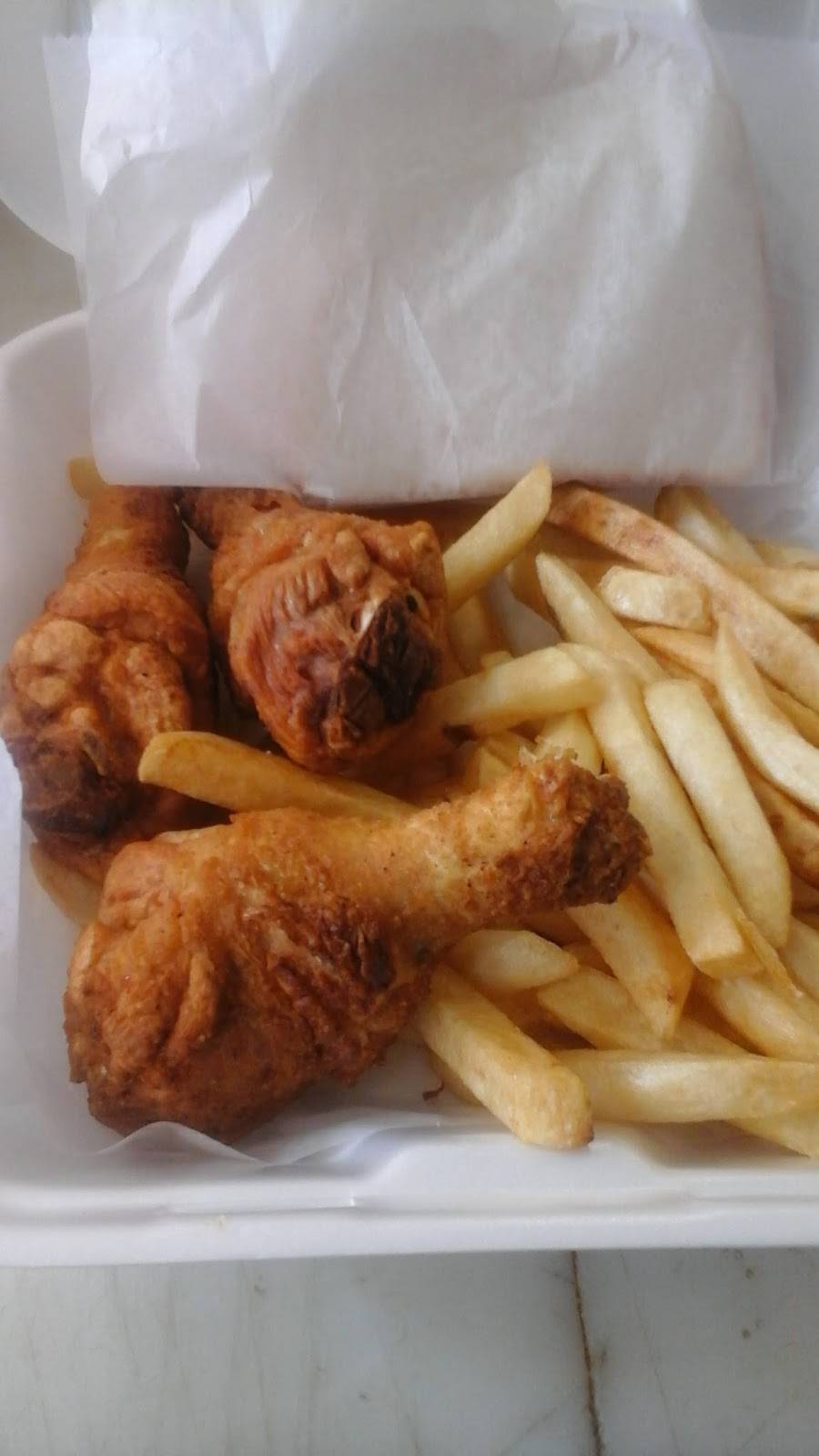 Daniels Soul Food Den | restaurant | 410 W McNichols Rd, Highland Park, MI 48203, USA | 3133772037 OR +1 313-377-2037