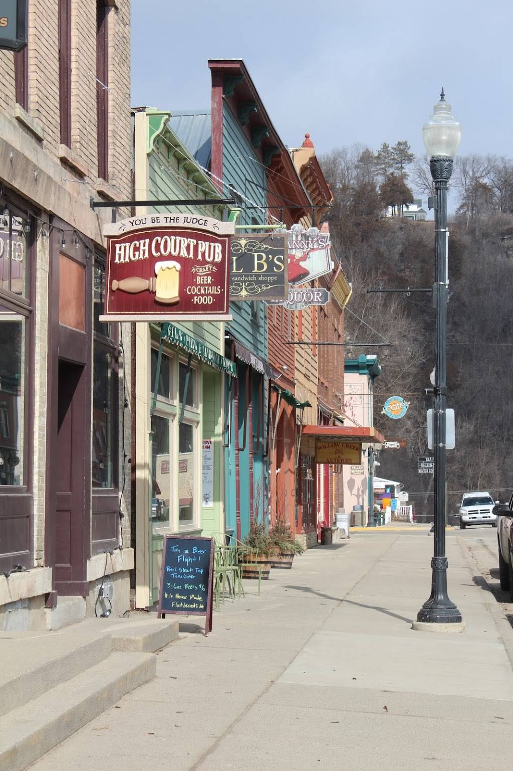 High Court Pub | restaurant | 109 Parkway Ave N, Lanesboro, MN 55949, USA | 5074672782 OR +1 507-467-2782