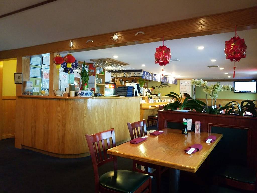 Akebono Fusion Sushi | restaurant | 252 Broadway Greenlawn, Huntington, NY 11743, USA | 6312628800 OR +1 631-262-8800