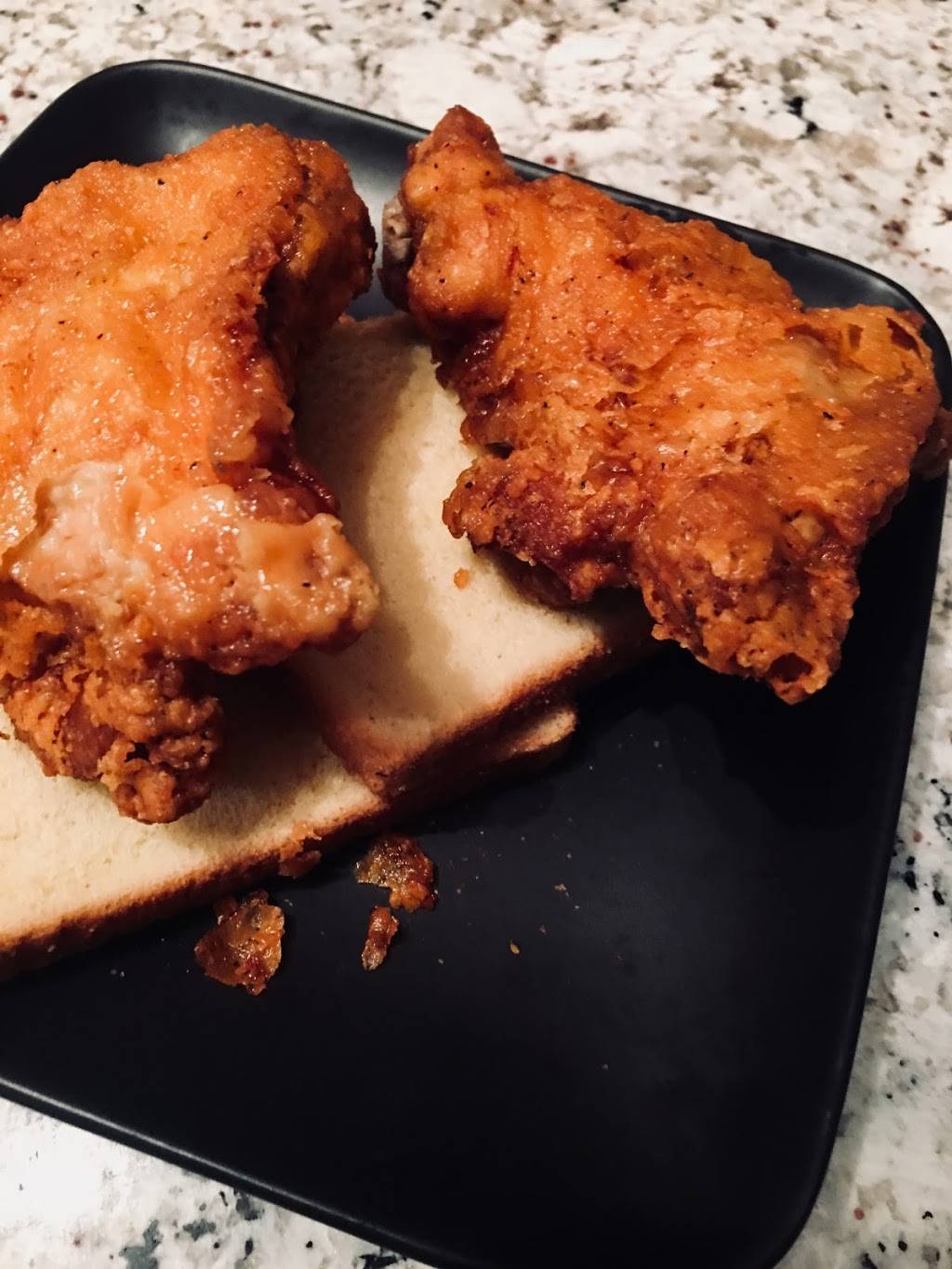 Crown Fried Chicken | restaurant | 117 Avenue D, New York, NY 10009, USA | 2129822850 OR +1 212-982-2850