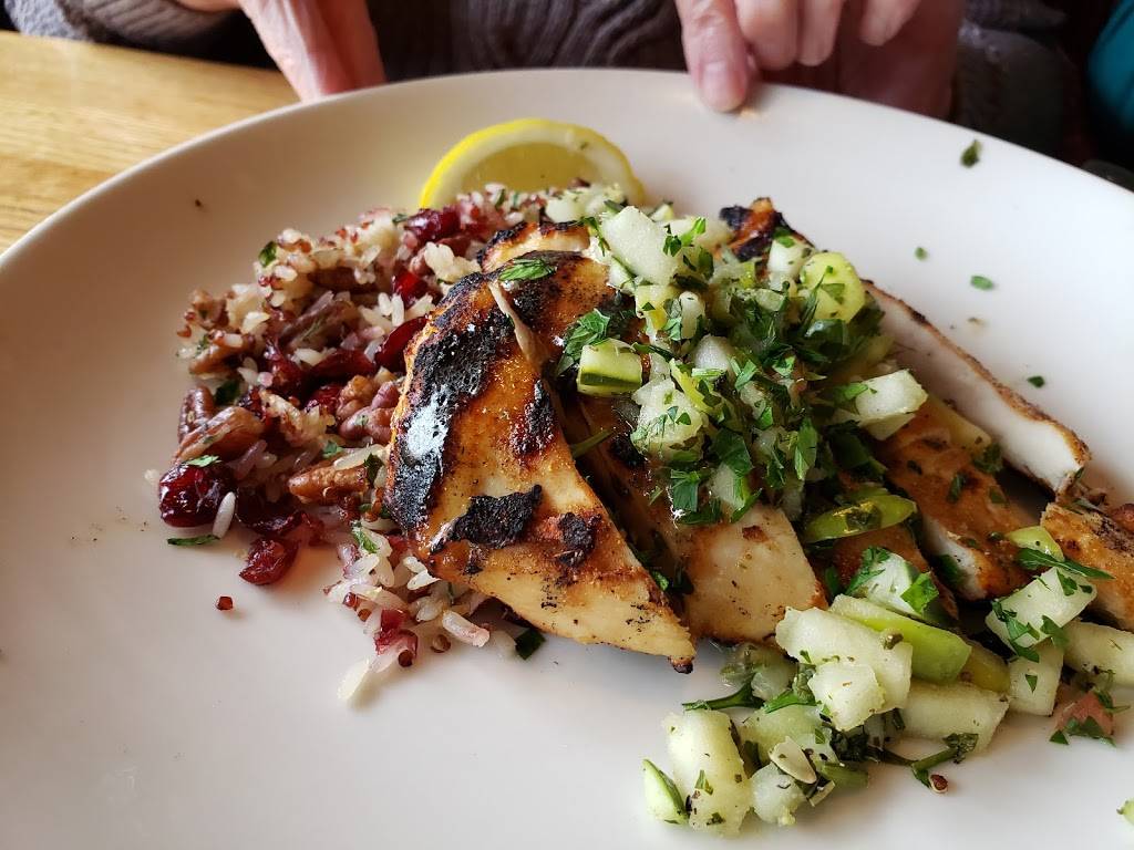 Applebees Grill + Bar | restaurant | 14 Manchester Rd, Derry, NH 03038, USA | 6034325600 OR +1 603-432-5600