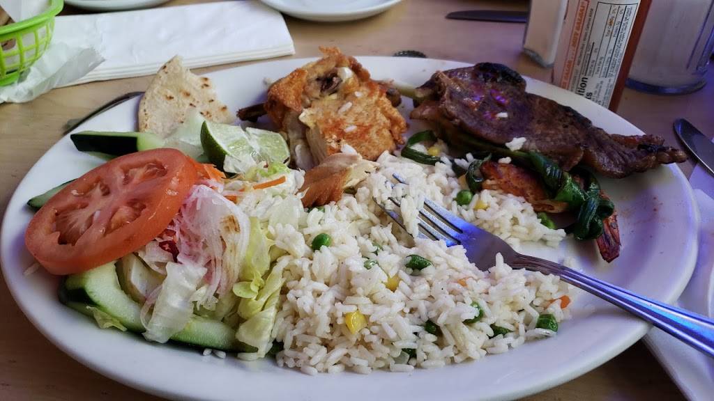 El Nuevo San Salvador | restaurant | 5230 Santa Monica Blvd, Los Angeles, CA 90029, USA | 3236651772 OR +1 323-665-1772