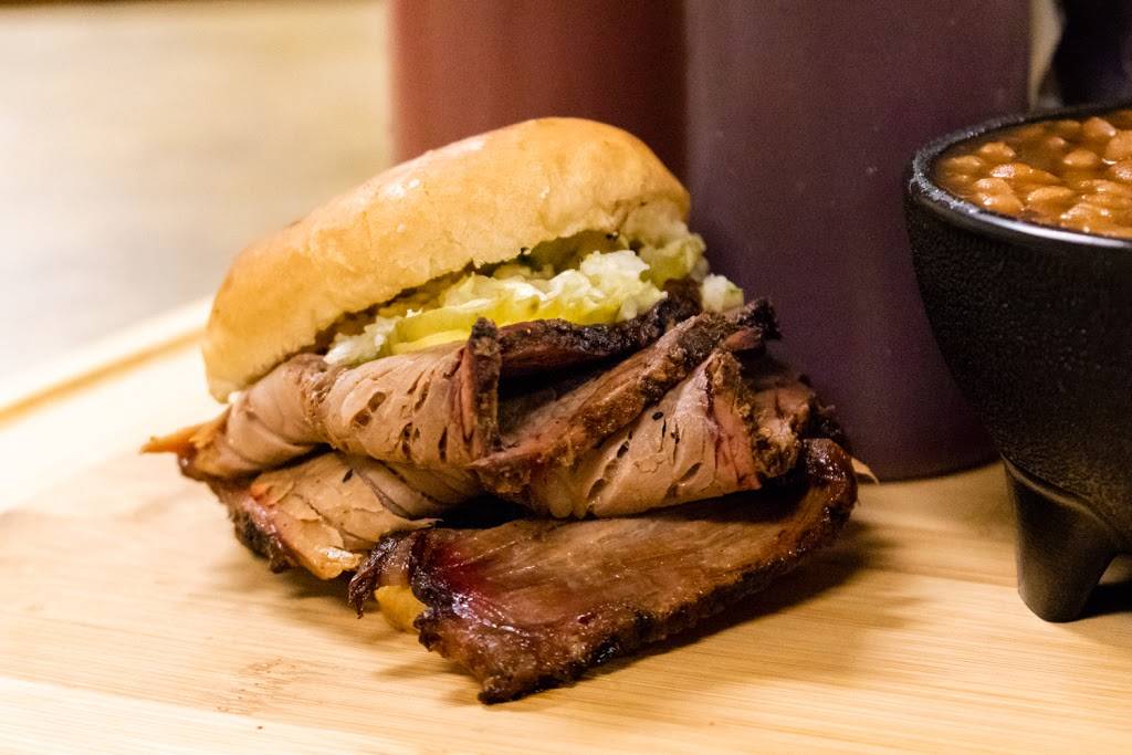 Jells 4 Ever BBQ | restaurant | 3703 N Memorial Pkwy, Huntsville, AL 35810, USA | 2563844543 OR +1 256-384-4543