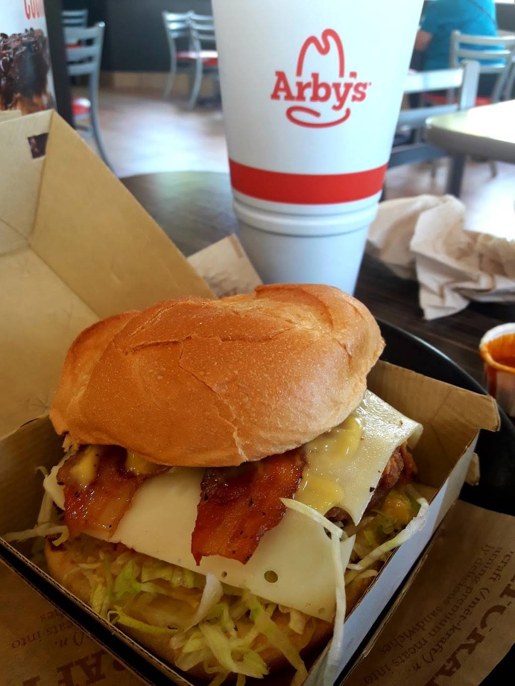 Arbys | restaurant | 1279 Town Centre Dr, Eagan, MN 55123, USA | 6514529704 OR +1 651-452-9704