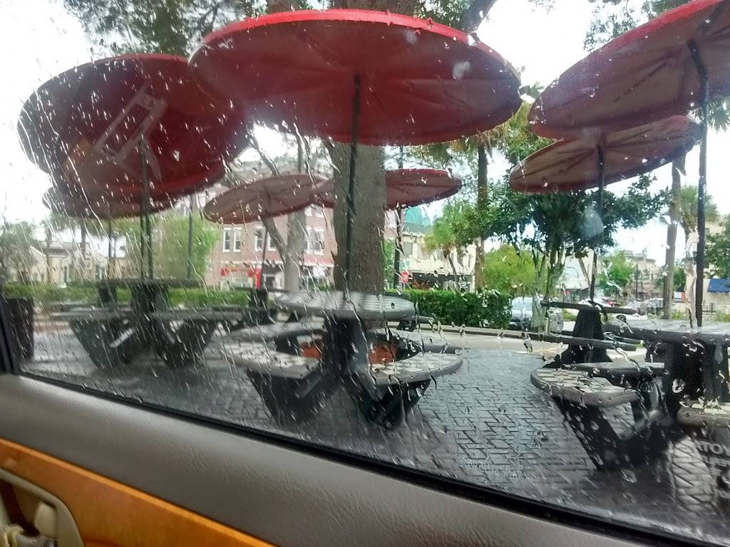 Checkers | restaurant | 133 S Woodland Blvd, DeLand, FL 32720, USA | 3869439653 OR +1 386-943-9653