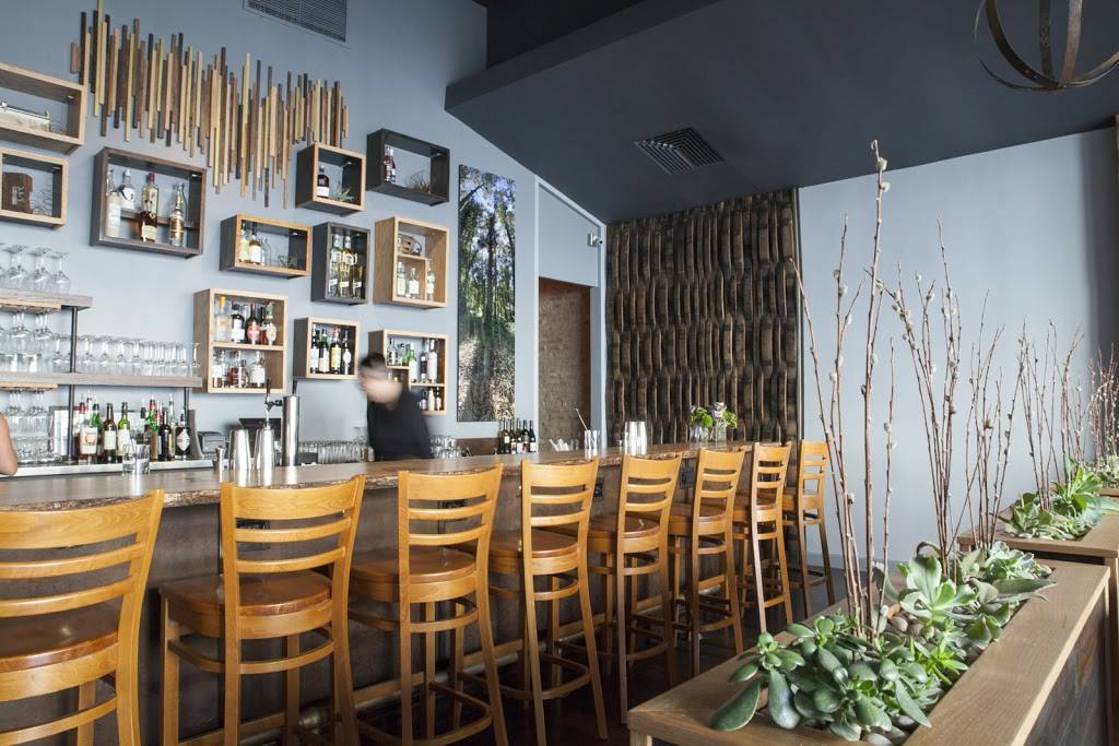 Entente | restaurant | 3056 N Lincoln Ave, Chicago, IL 60657, USA | 8722068553 OR +1 872-206-8553