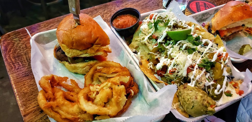 Westport Ale House | restaurant | 4128 Broadway Blvd, Kansas City, MO 64111, USA | 8167565277 OR +1 816-756-5277