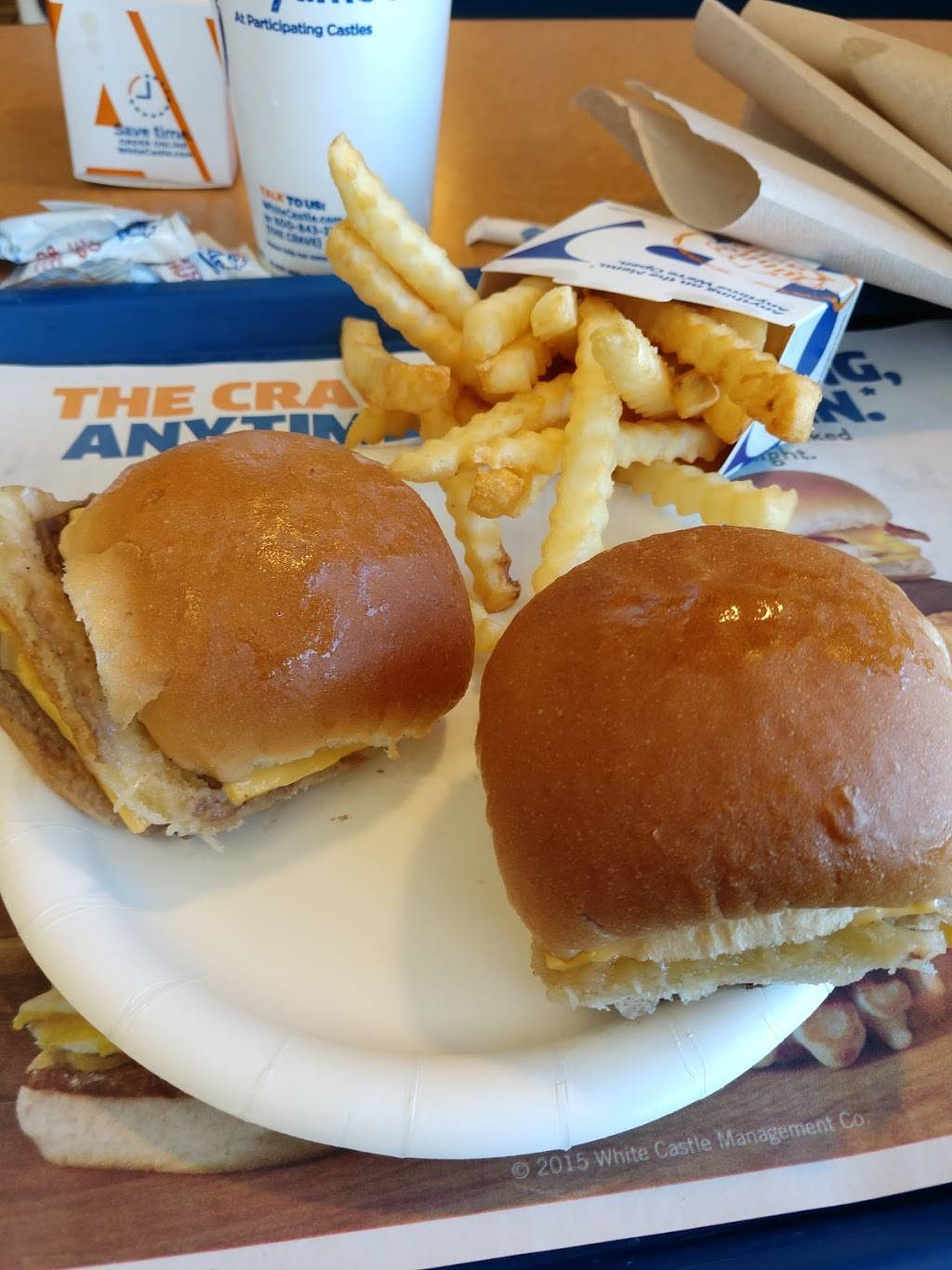 White Castle | restaurant | 1100 W Golf Rd, Hoffman Estates, IL 60169, USA | 8478823891 OR +1 847-882-3891