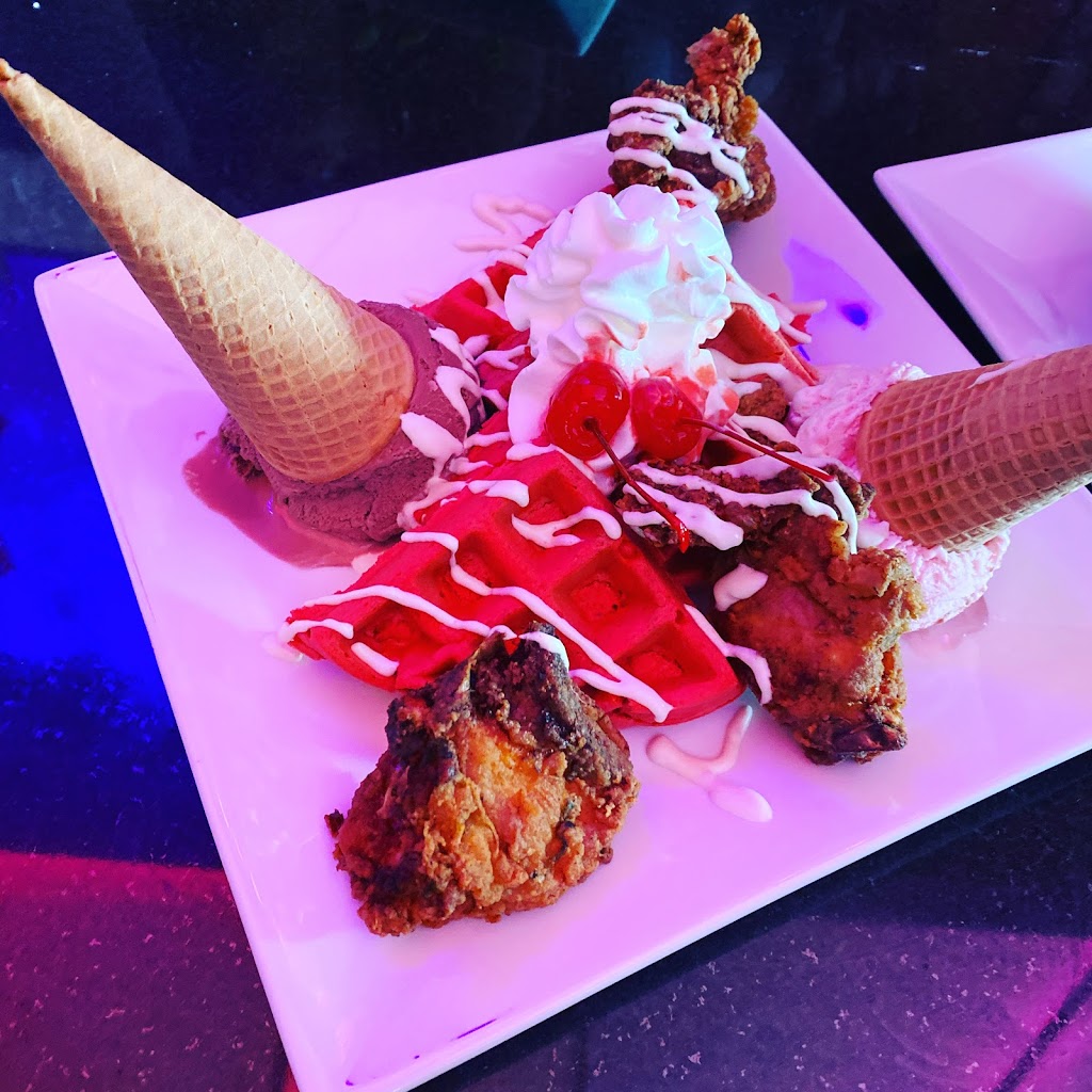 Parq | restaurant | 4001 E Tremont Ave, The Bronx, NY 10465, USA | 7186846053 OR +1 718-684-6053