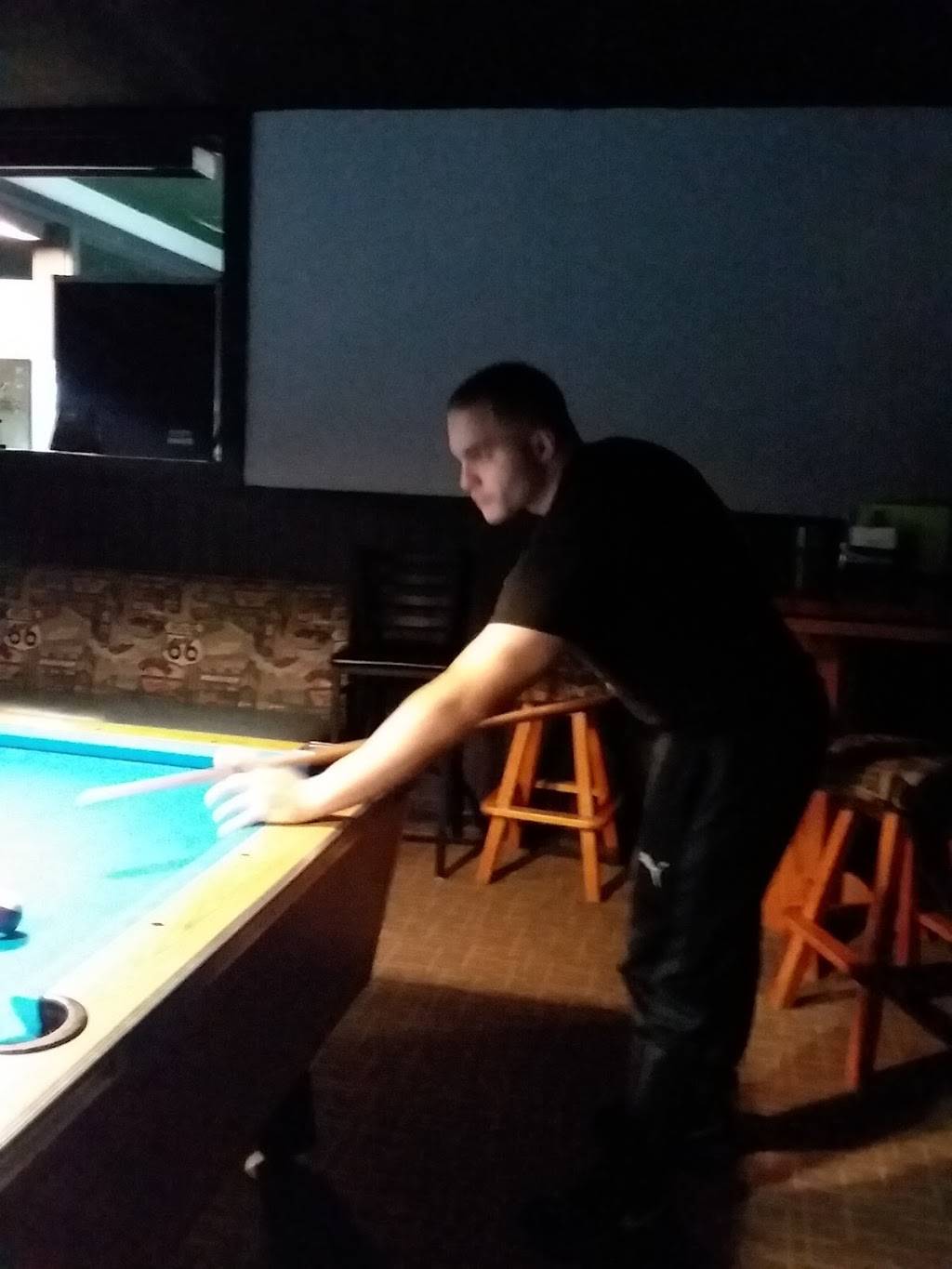 Shooters Pool and Sports Bar | night club | 908 Fort Crook Rd S, Bellevue, NE 68005, USA | 4022917665 OR +1 402-291-7665