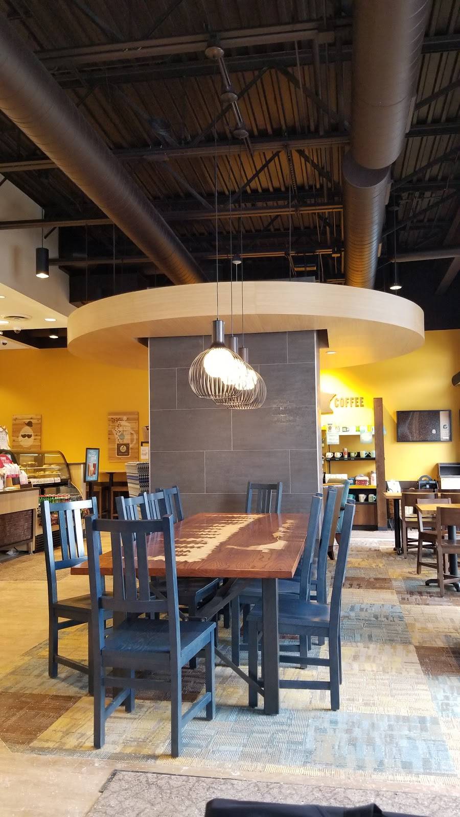 Coffee & Bagels | cafe | 1601 E 66th St, Richfield, MN 55423, USA | 6513568366 OR +1 651-356-8366