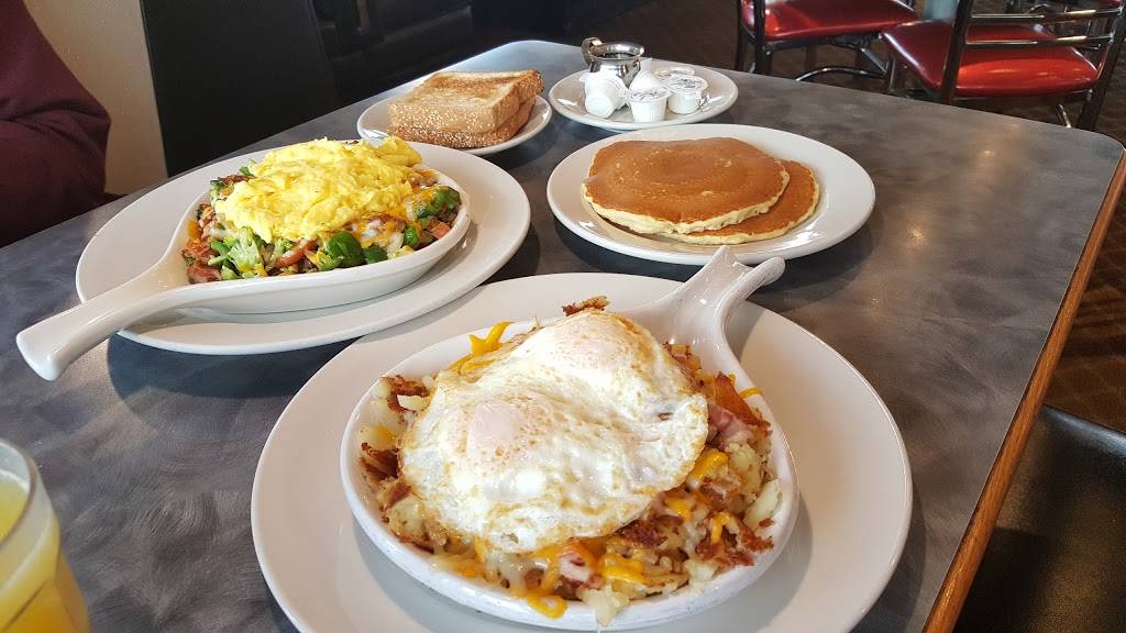 Checkers Pancake House | restaurant | 506 W Wise Rd, Schaumburg, IL 60193, USA | 8475343400 OR +1 847-534-3400