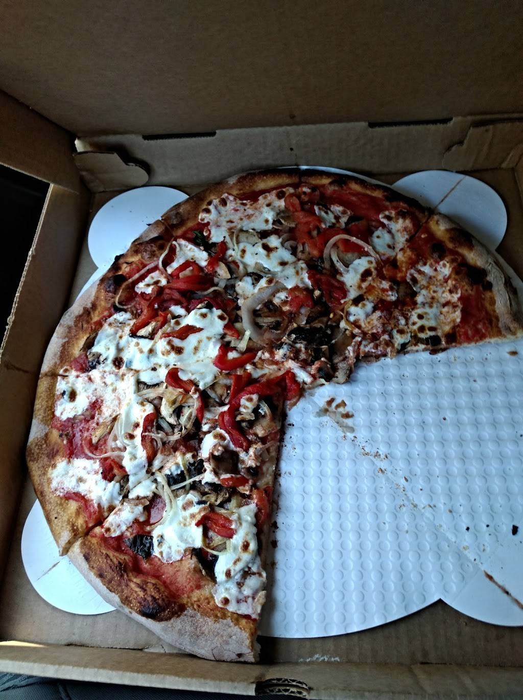 CPs Woodfired Pizza | restaurant | 17 New Driftway, Scituate, MA 02066, USA | 7813782743 OR +1 781-378-2743