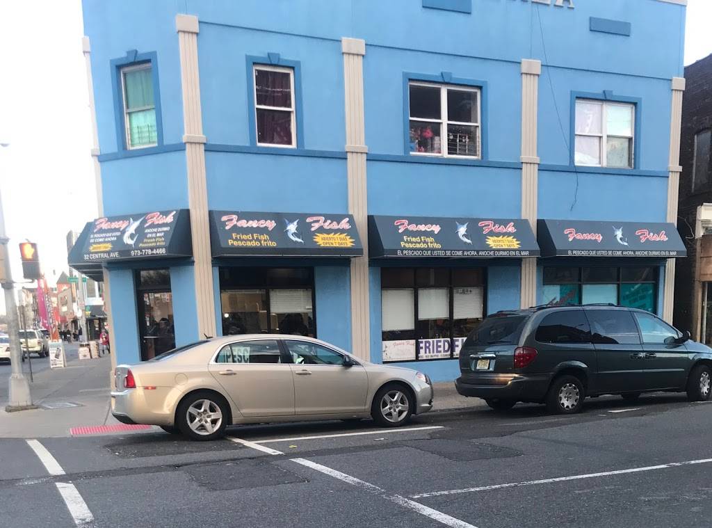 Fancy Fish | restaurant | 32 Central Ave, Passaic, NJ 07055, USA | 9737784466 OR +1 973-778-4466