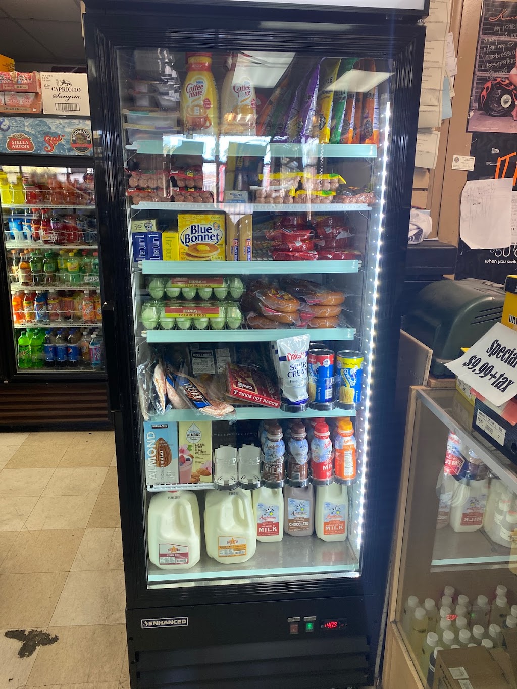 MR Mini Mart&Wings | restaurant | Parking lot, 3860 S Nellis Blvd, Las Vegas, NV 89121, USA | 7024509993 OR +1 702-450-9993