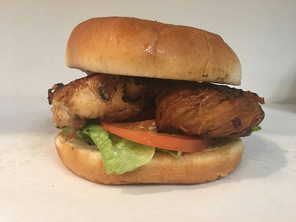 Zeze’s mart | restaurant | 5500 Brentwood Stair Rd suite 100, Fort Worth, TX 76112, USA | 6823011868 OR +1 682-301-1868