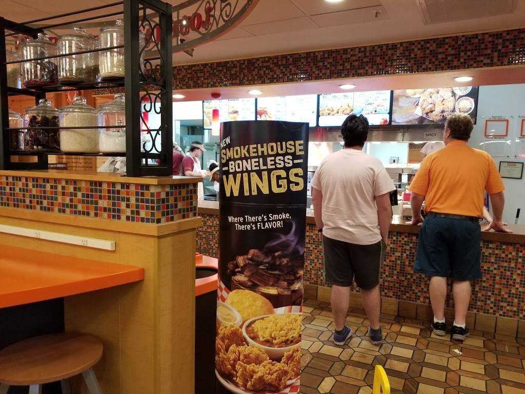 Popeyes Louisiana Kitchen | restaurant | 2225 W New Haven Ave, Melbourne, FL 32904, USA | 3217681776 OR +1 321-768-1776