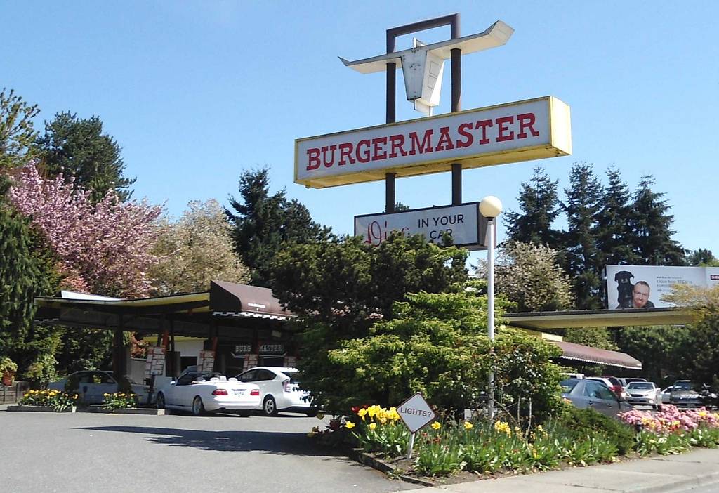 Burgermaster | restaurant | 10606 Northup Way, Bellevue, WA 98004, USA | 4258279566 OR +1 425-827-9566