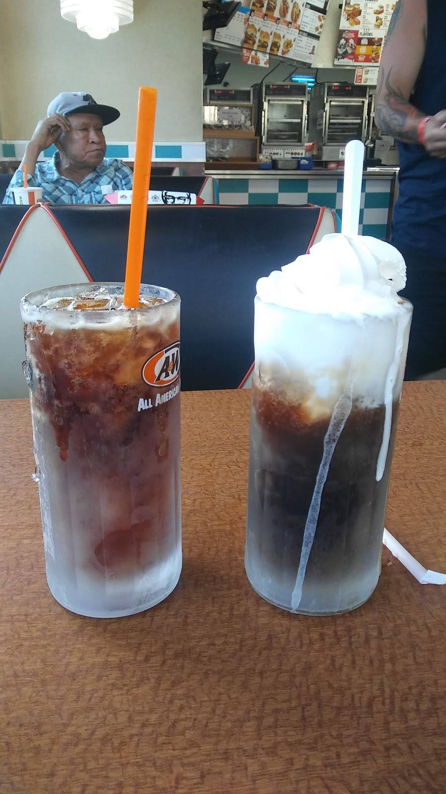A&W | restaurant | 6610 Hembree Ln, Windsor, CA 95492, USA | 7078378885 OR +1 707-837-8885