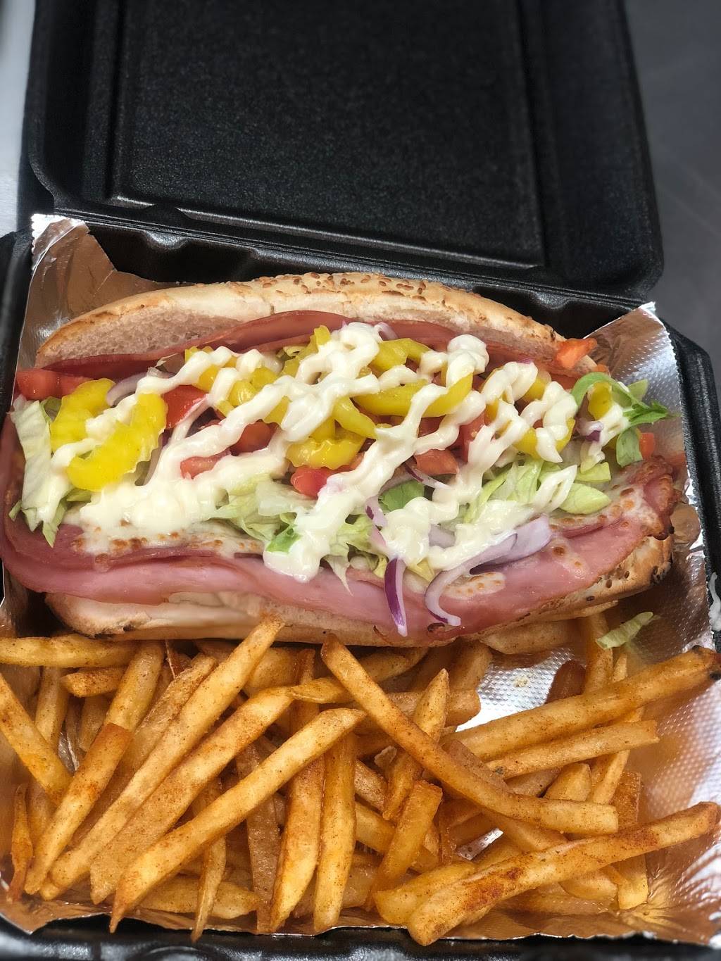 Big Joe’s pizza chicken ribs seafood | restaurant | 30390 Utica Rd, Roseville, MI 48066, USA | 5862003936 OR +1 586-200-3936