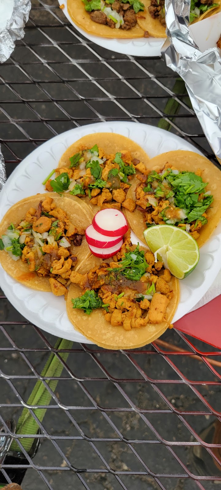 Taco al mando | restaurant | 1055 W 15th St, Merced, CA 95340, USA | 2099472095 OR +1 209-947-2095